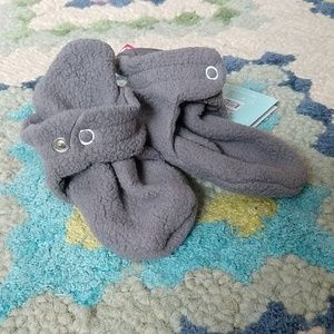 NWT Zutano Booties